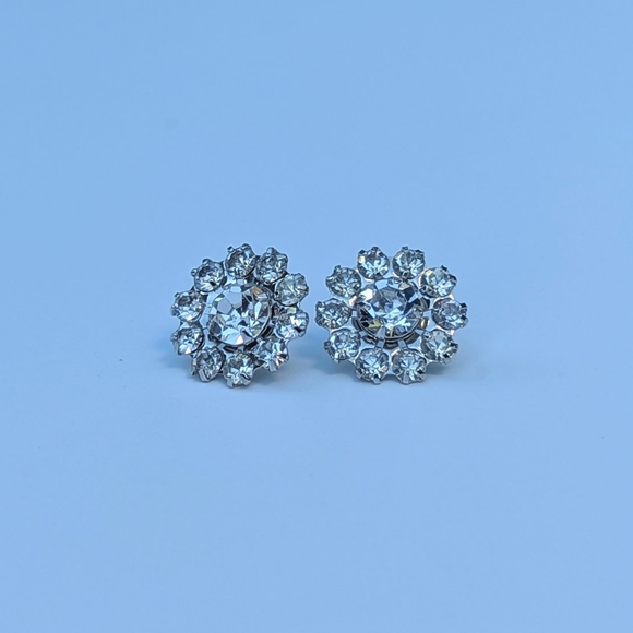 Swarovski® Crystal Timeless Vintage Flower Earrings | Sterling Silver Overlay - Picture 4 of 4